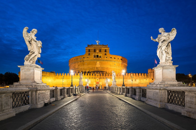 Castel Sant' Angelo, The Bridge